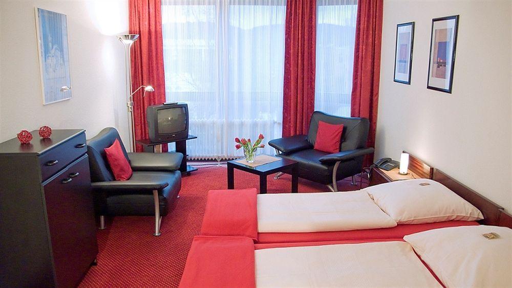 Hotel garni Marktterrassen Hennef  Exteriör bild