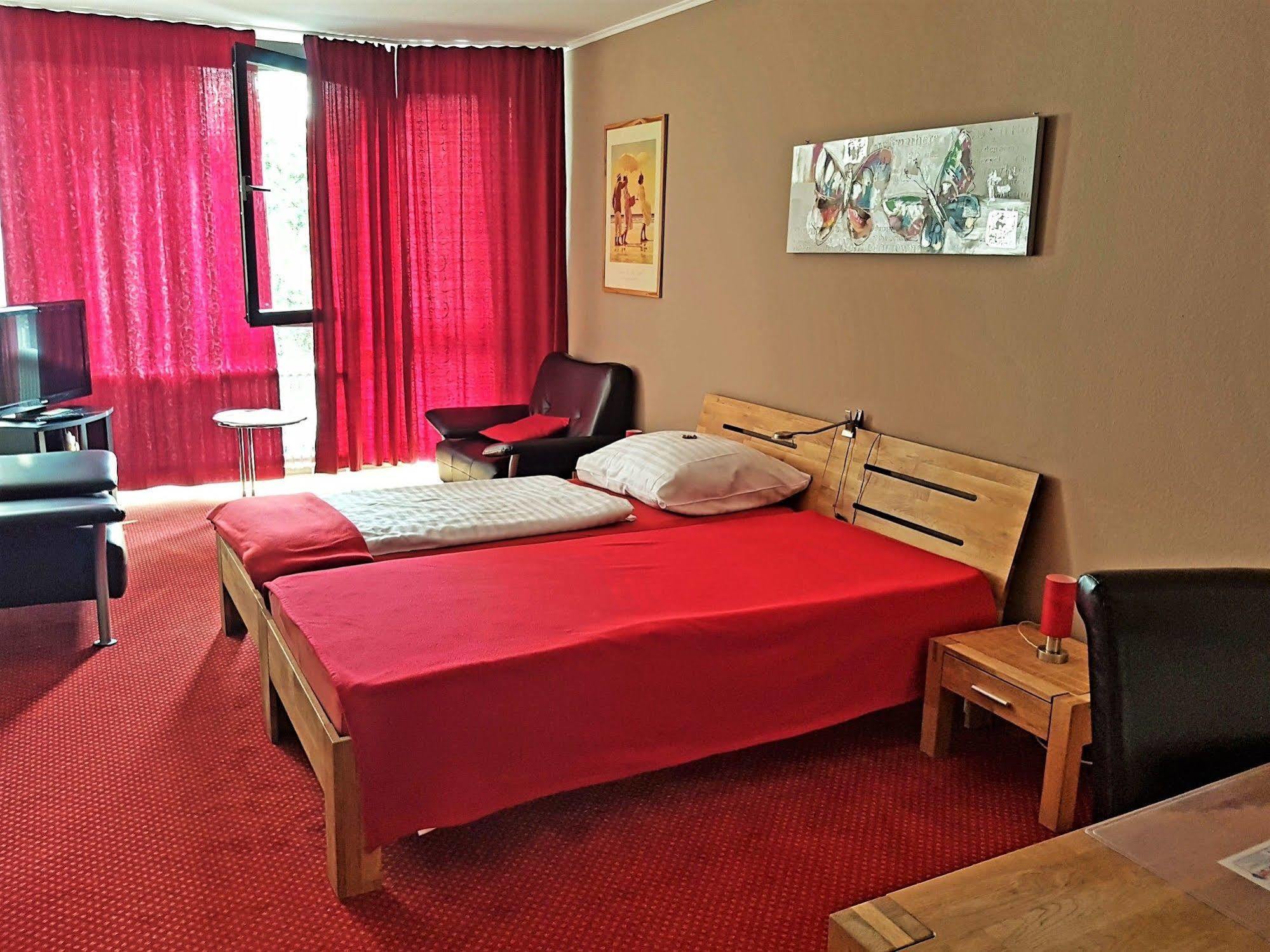 Hotel garni Marktterrassen Hennef  Exteriör bild